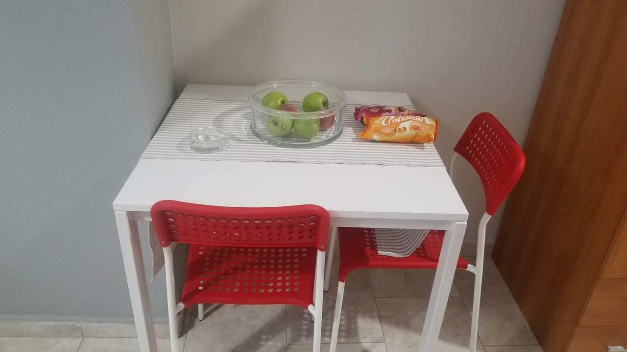 Yolanda Studios Pireus Exteriör bild